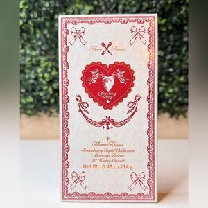 Strawberry Cupid Makeup Palette 01 Honey Canele